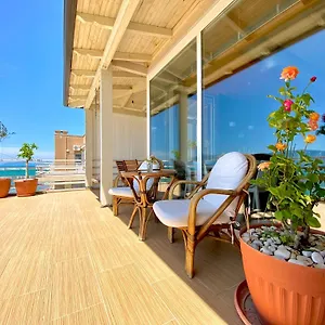 eka-luxury-two-bedroom-seaview-apartment.albaniahotels.org/